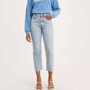 Levi’s Wedgie Straight Jeans